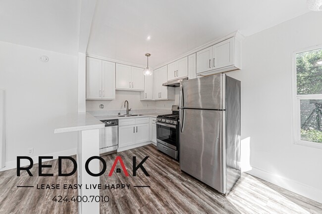 Photo - 641 N Serrano Ave Unidad 1