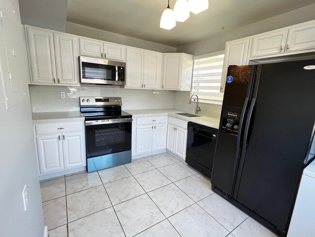 Building Photo - 1200 SW 113th Terrace Rental