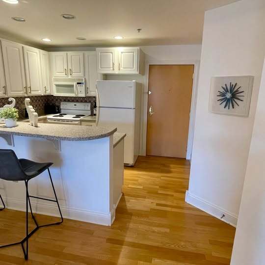 Photo - 360 W Washington Ave Unit 1014