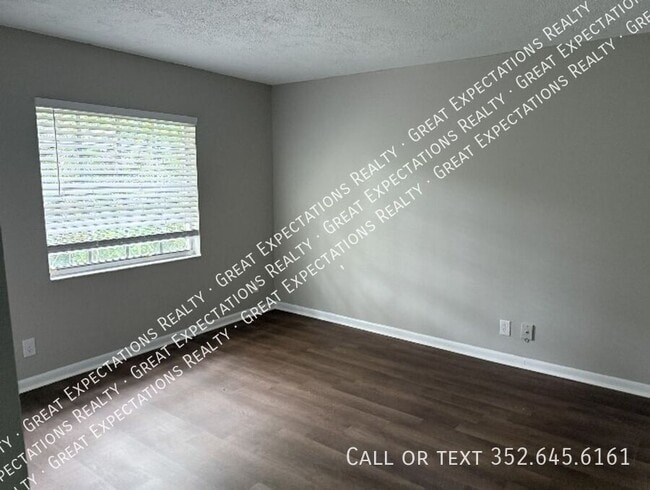 Photo - 129 SE 13th Ave