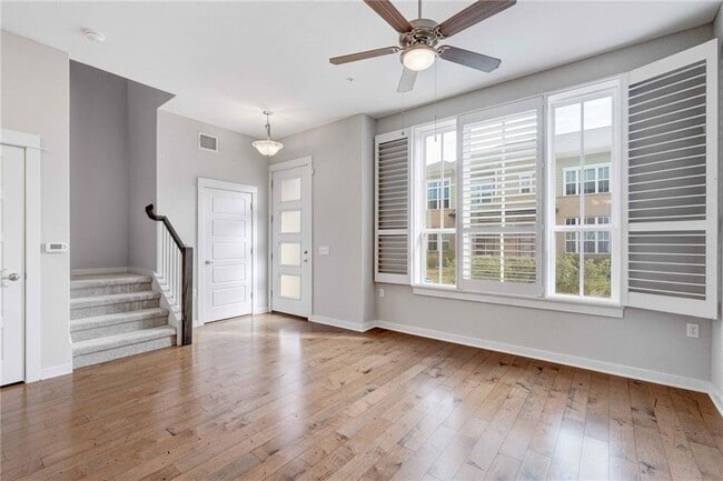 Photo - 2909 Zach Scott St