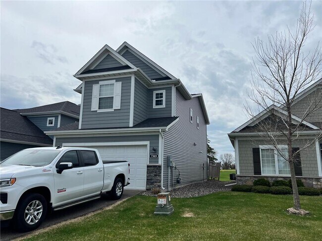 Photo - 7303 Fir Ln N