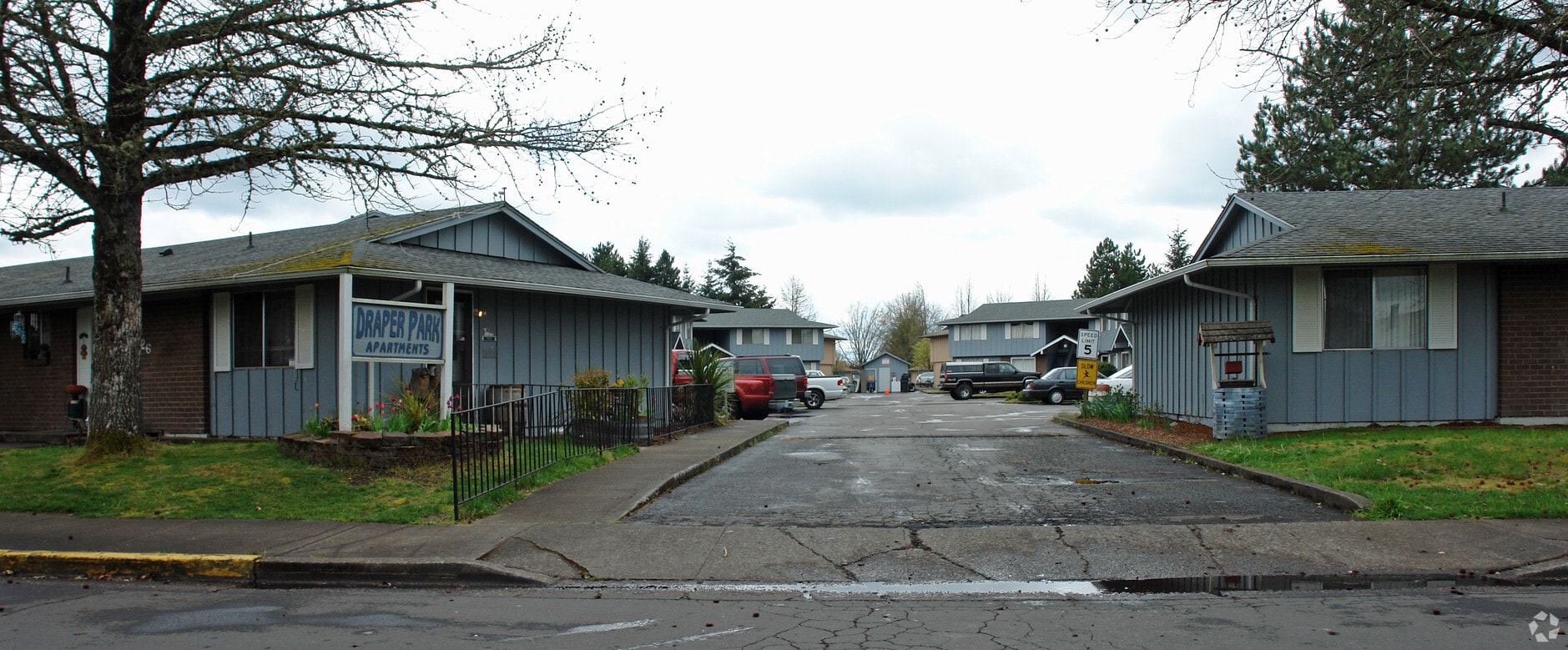 Draper Park Apartments - Draper Park Apartments