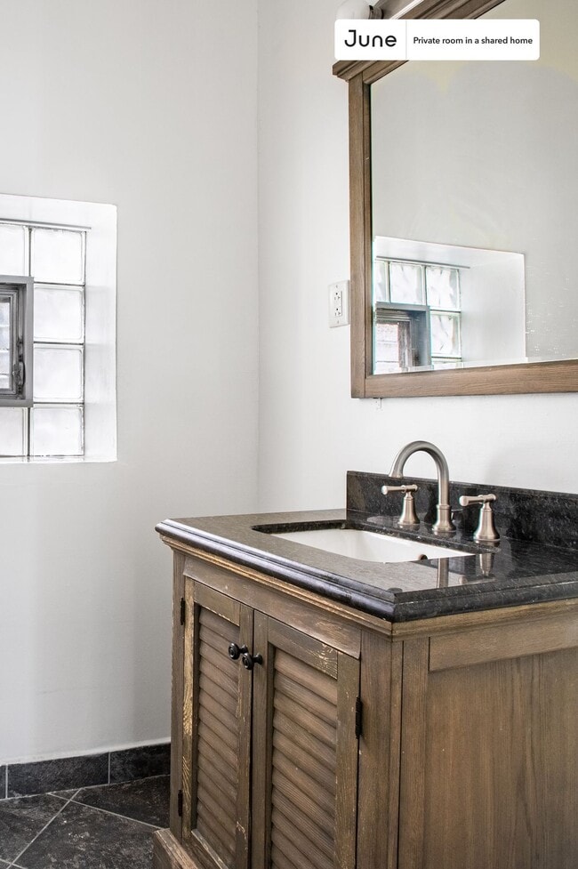 Photo - Room in Shared 3 bed/1 bath home Unit B