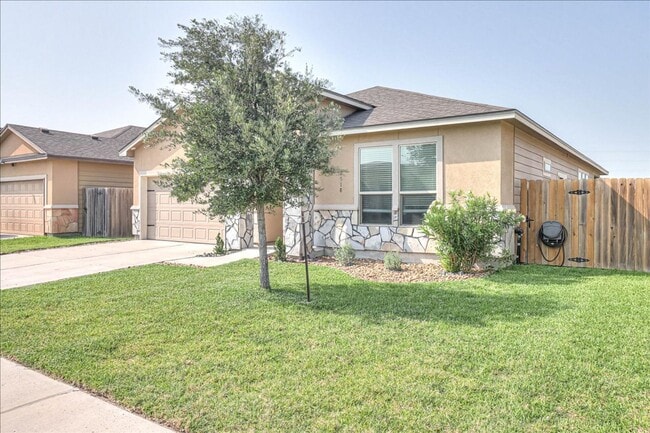 Photo - 7618 Quartz Dr