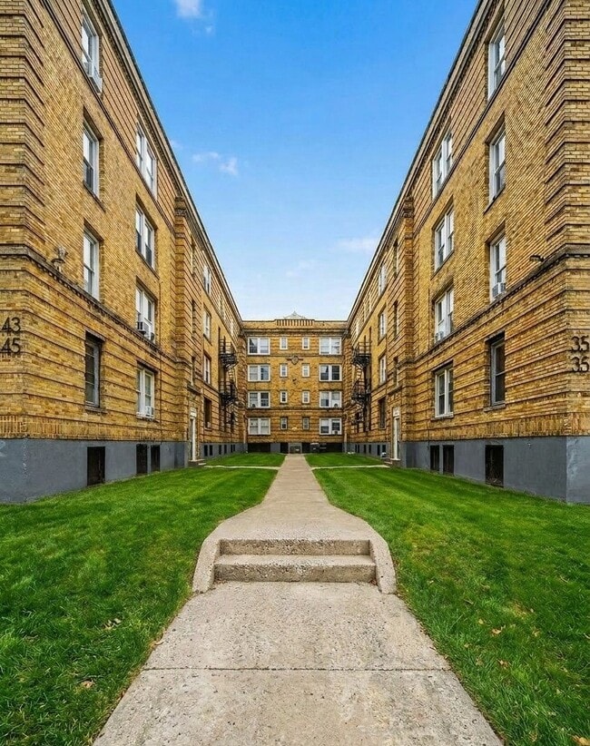 Photo - 3549 Harvey Ave Unit 2113