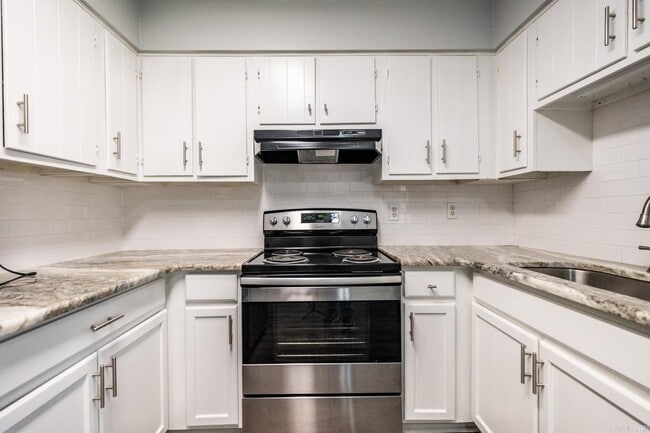 Photo - 1601 N Bryant St Unit A-4