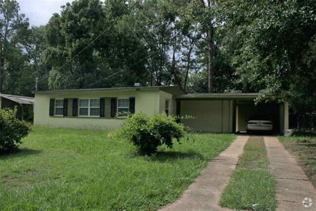 Building Photo - 926 Apache St Rental