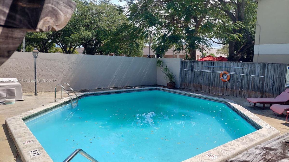 Photo - 3188 Bird Ave Townhome