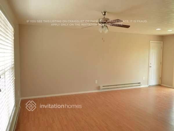 Photo - 11156 Forest Ave