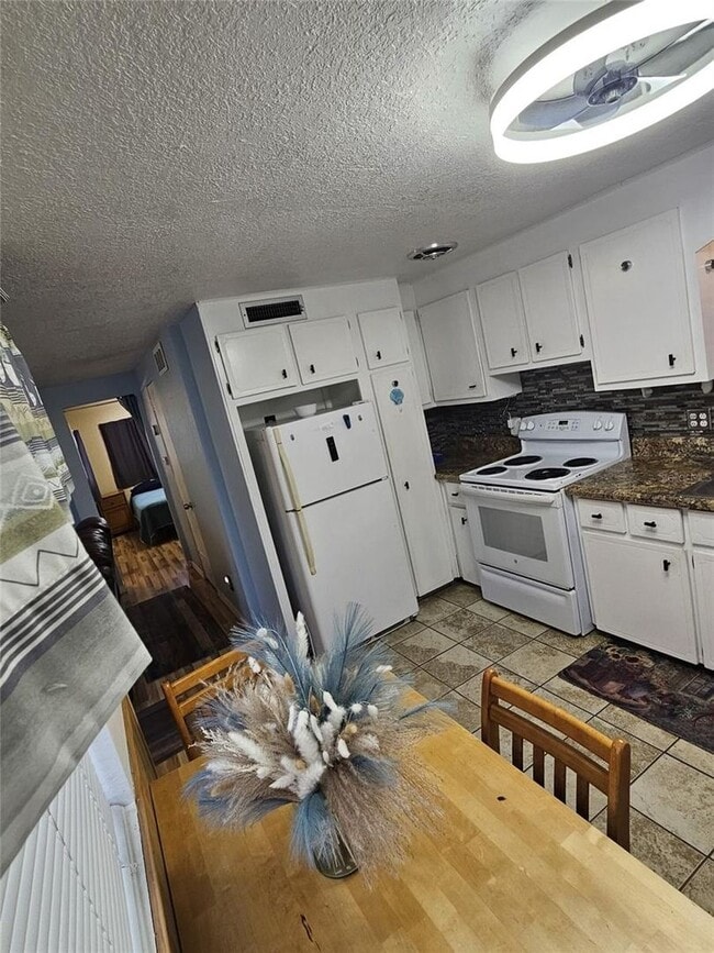 Photo - Regency Cove 55+ Gated Community - Charmin...