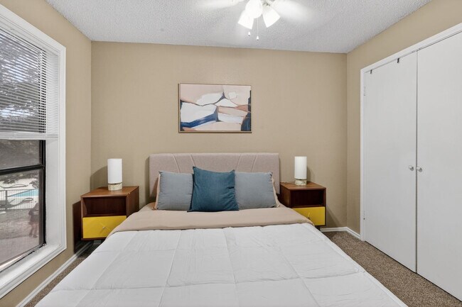 Photo - 2302 W Loop 289 Acc Rd Unidad SI FL2-ID1612683P