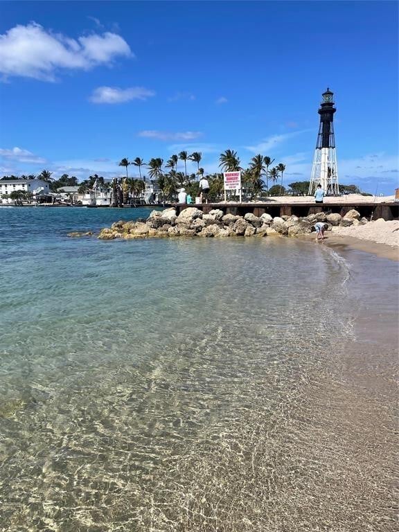 Photo - 2611 NE 20th St