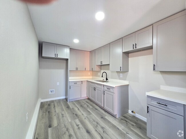 Building Photo - Modern 1-Bedroom 1-bathroom ADU guest hous... Rental