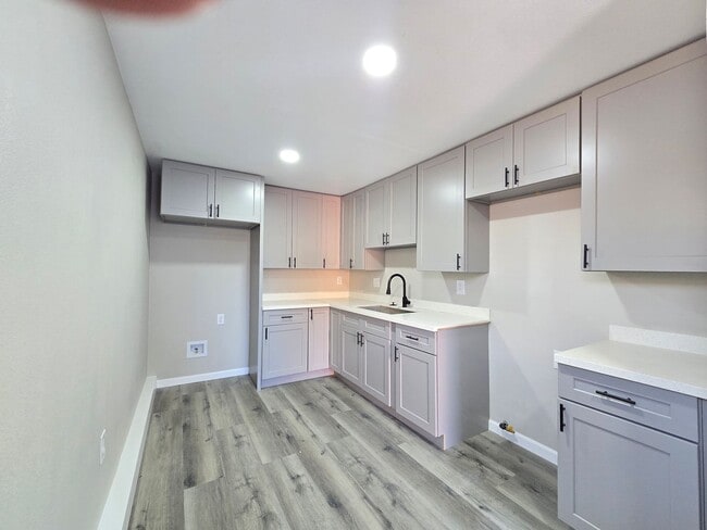 Modern 1-Bedroom 1-bathroom ADU guest hous... - Modern 1-Bedroom 1-bathroom ADU guest hous... Casa Adosada