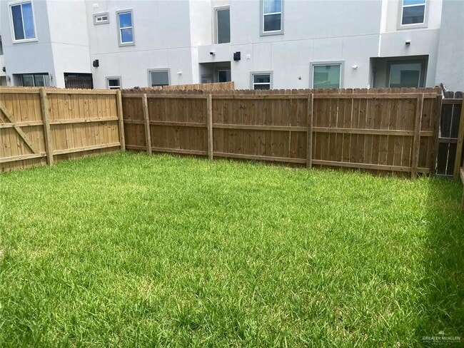25 Dorado Dr