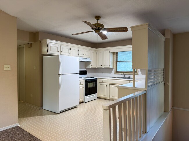 501 N May Ave Unit 4