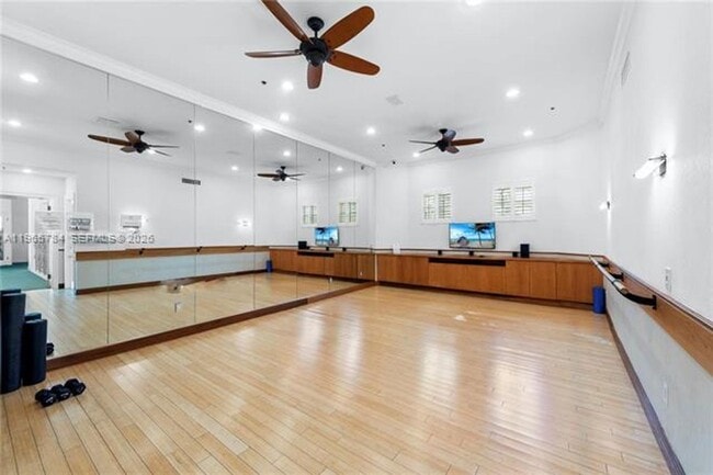 Photo - 3145 NE 184th St Unidad 3145 NE 184th St 5305