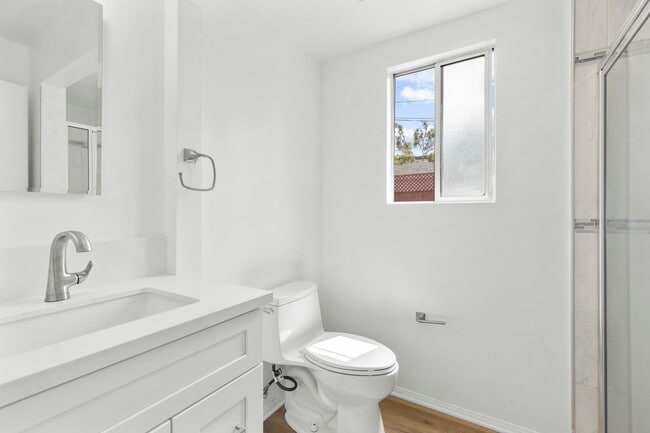 Photo - 11110 Charnock Rd