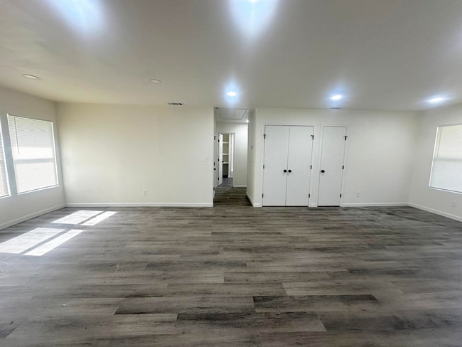 Photo - 607 S Center St
