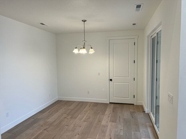 Photo - 5562 S Carnelian Pkwy