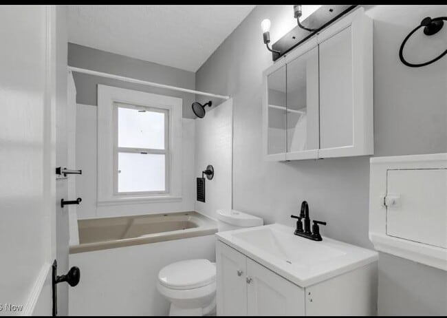 Photo - 3363 E 102nd St