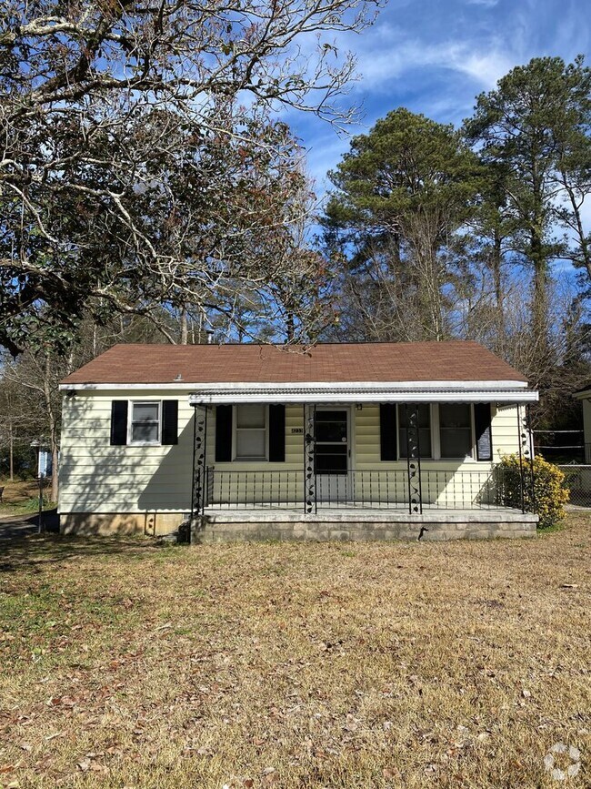 Building Photo - 4233 Fort St Rental