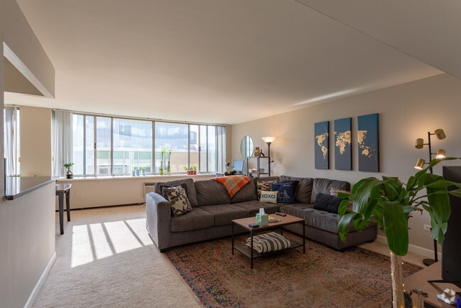 1BR, 1BA