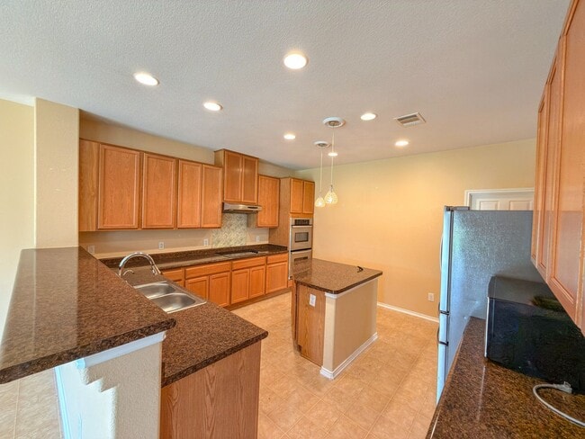 Photo - University Park - 5 bedrooms, 3-1/2 Baths