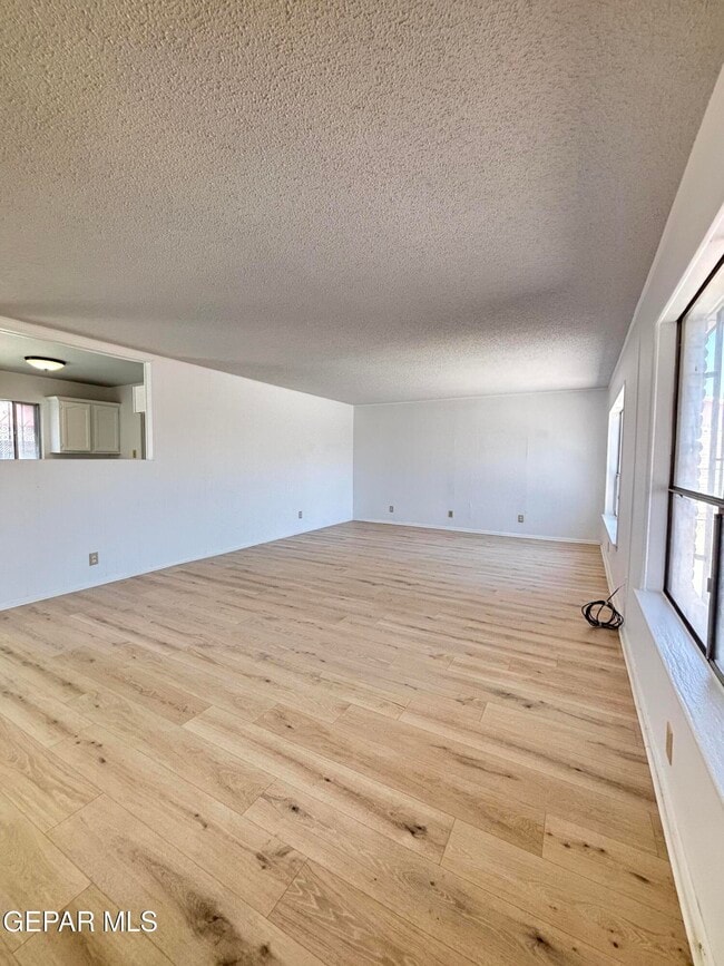 Photo - 5808 Dearborne Dr