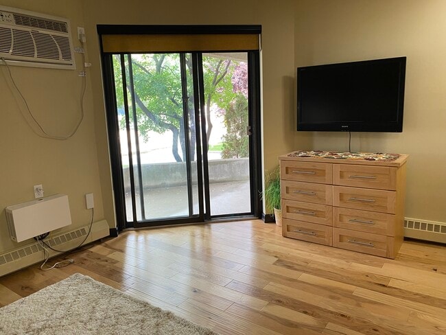 Photo - 103 Powe St Unité 2