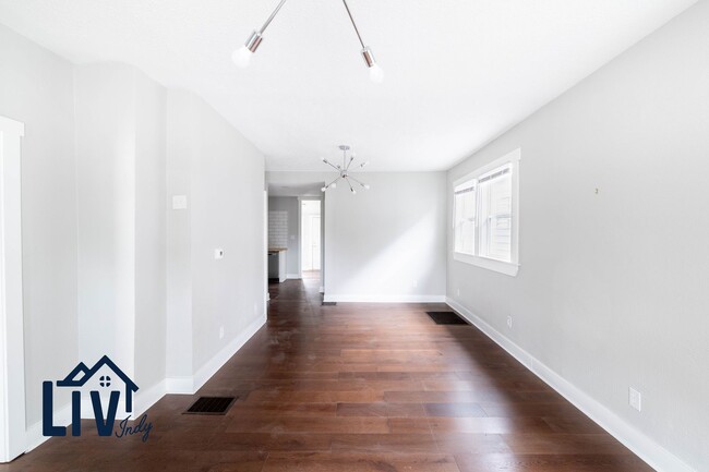 Photo - Updated 3 bed 2.5 bath Available now!