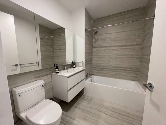 Photo - 50 Broad St Unidad 2914