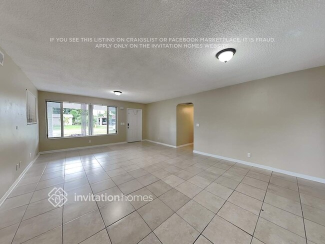 Photo - 410 NW 40th St