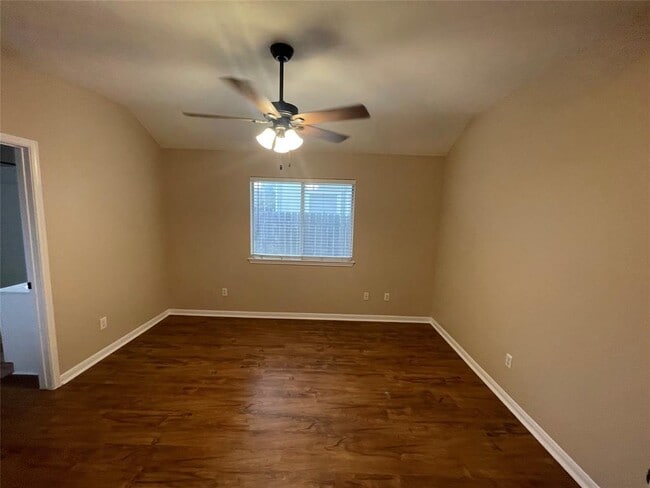 Photo - 326 Katy Crossing