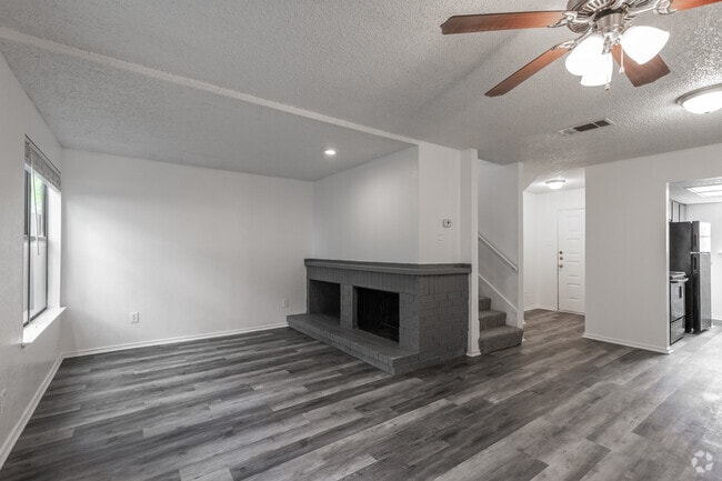 2BR, 2.5BA - 1,280SF - Living Room