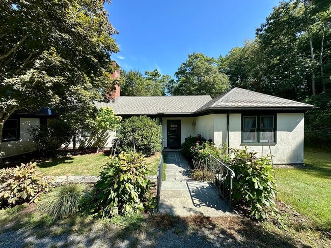 Photo - 16 N Great Hill Dr