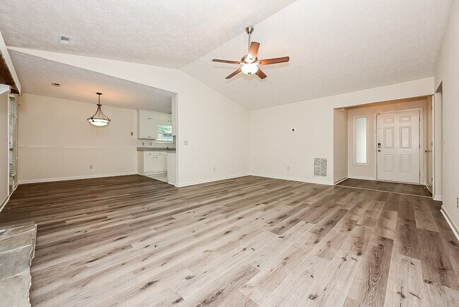 1320 Foxvale Dr