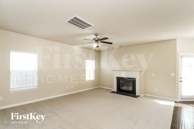 Photo - 33 Wedge Wood Way