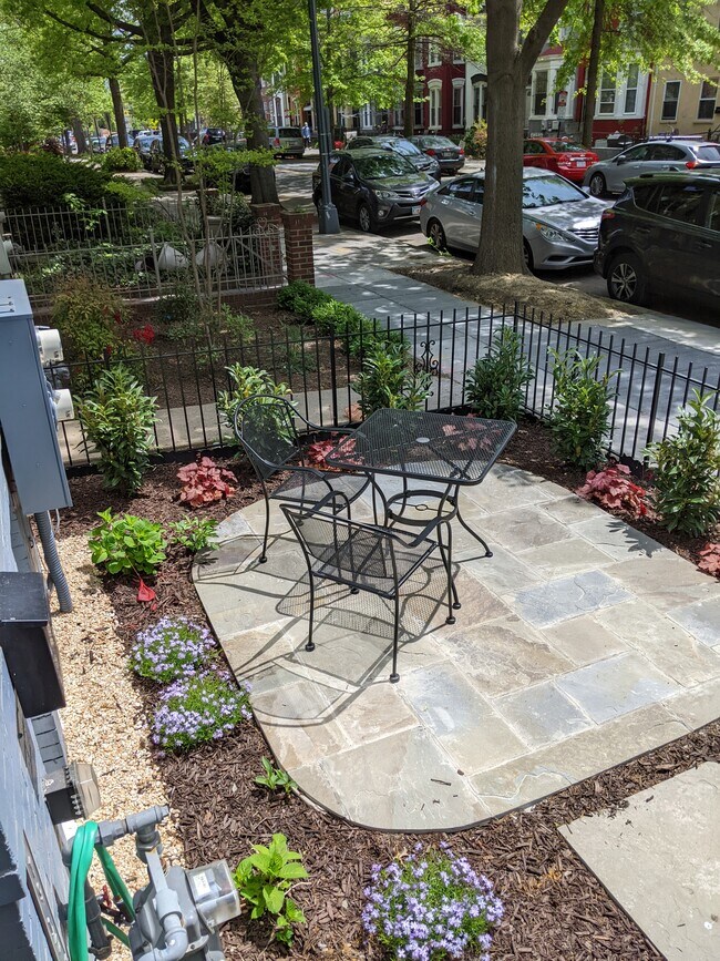 Photo - 79 P St NW Unidad B