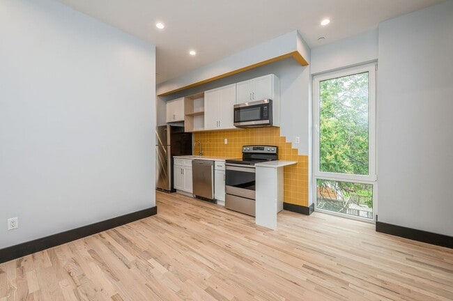 Photo - 1847-1849 Cross bronx expy