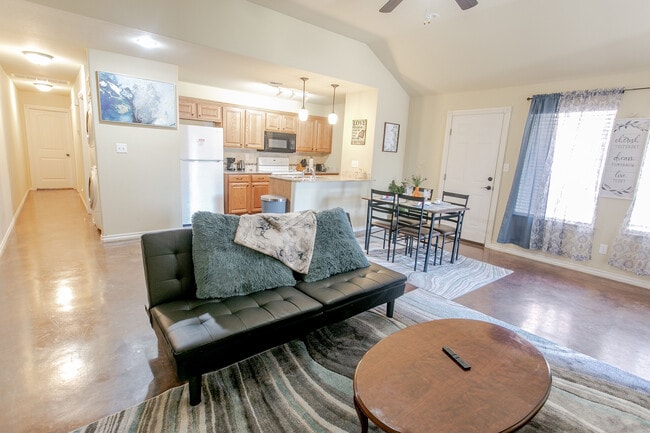 Photo - 2503 SW C Ave Unit A