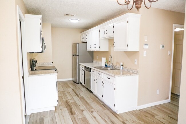 Photo - 17711 Glenhagen Ct