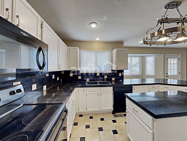 Photo - 4259 S Killarney St