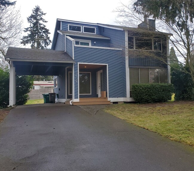 Stunningly Updated Lynnwood Home! - Stunningly Updated Lynnwood Home!