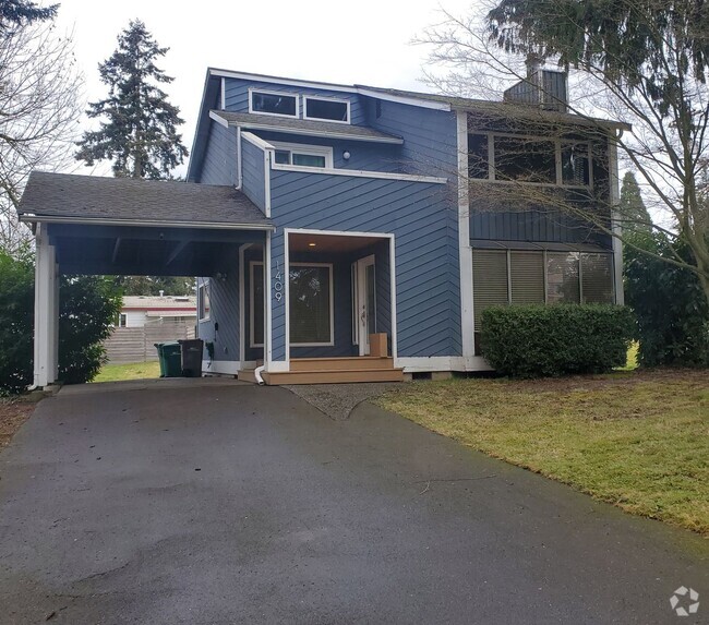 Building Photo - Stunningly Updated Lynnwood Home!