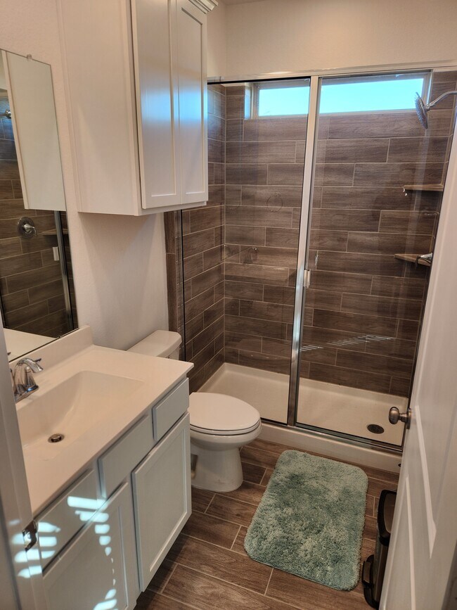 Bathroom - 11202 Alpenhorn Pl Unidad B