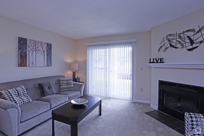 2 habitaciones, 2 baños _ Sala de estar - Summer Chase Apartments