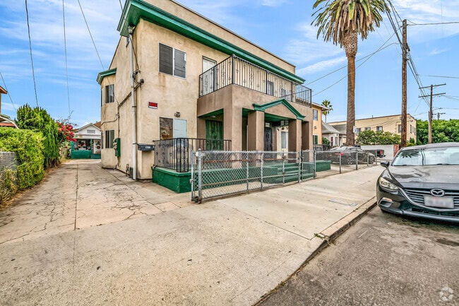 Building Photo - 1762 S New England St Rental
