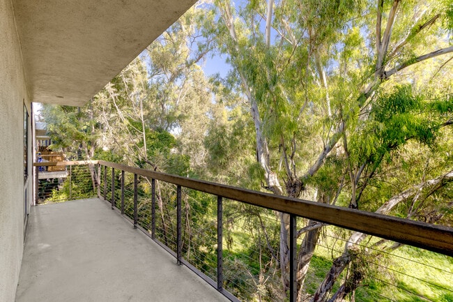 Photo - 330 S Barrington Ave